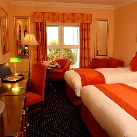 Park House Hotell 4*